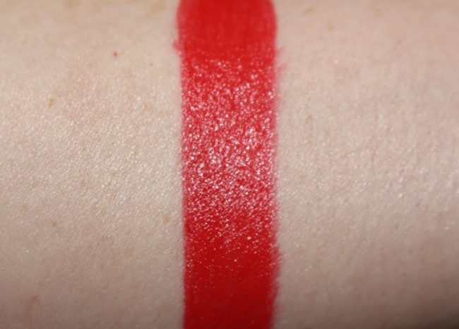 bobbi-brown-red-hot-luxe-lip-color-swatch-flame-650x466.jpg