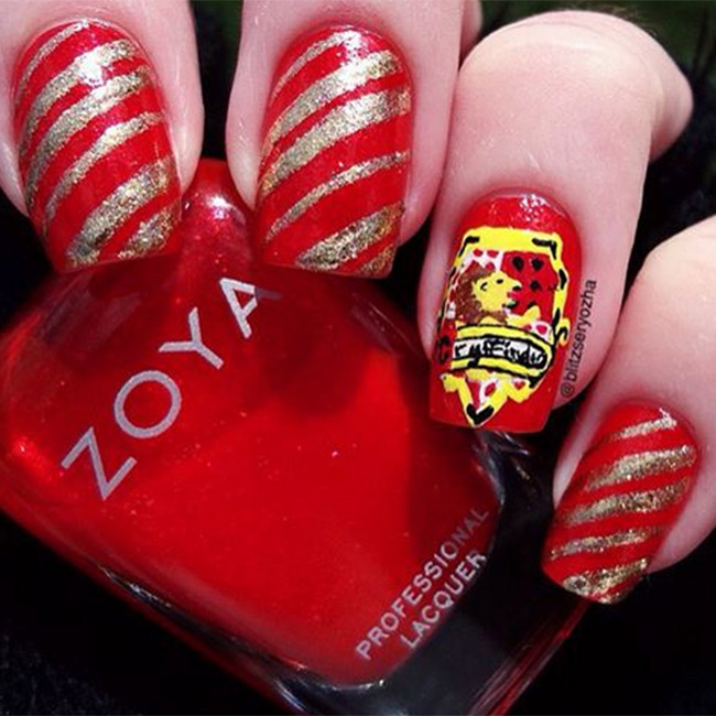 http://us.hellomagazine.com/imagenes/healthandbeauty/makeup/2016072832682/harry-potter-magical-nail-designs-art/0-164-663/blitzseryozha-a.jpg