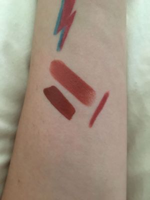 Top: UD Epigram, Bottom: NARS Powermatte Slow Ride, Right: NARS Velvet Lip Pencil Walkyrie