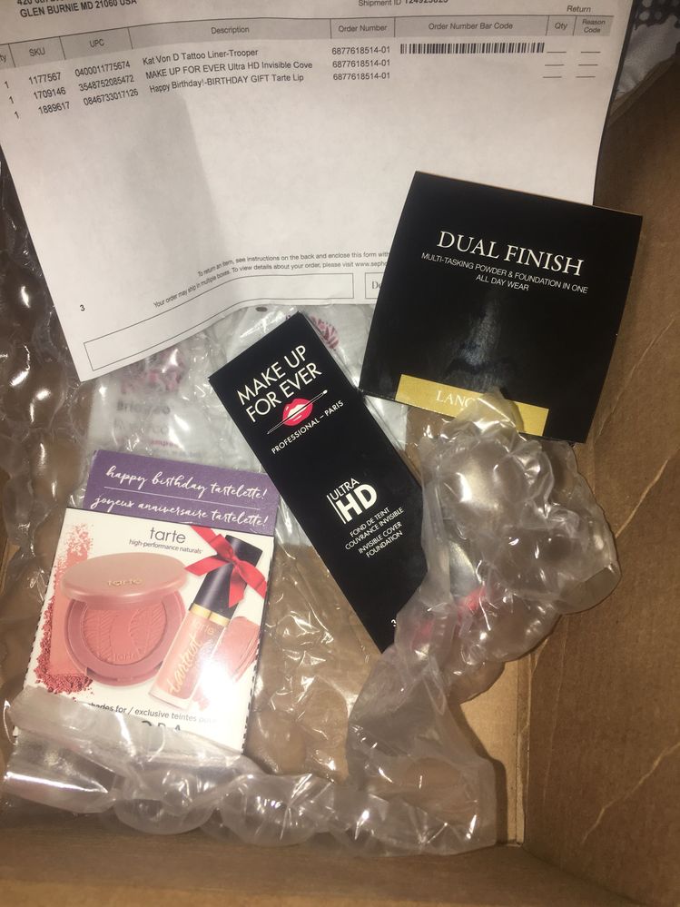 2/2 Free samples weren't correct 1/3 free samples missing, my eyeliner that I payed for is not in the package which one 1 was shipped.