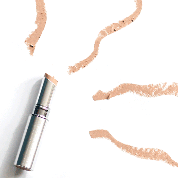 YOUR COMPLIMENTARY CONCEALER  Mineral Touch, a creamy, long-lasting concealer that’s perfect for on-the-go touch ups during fashion week – and it's all yours with orders over $200*. Simply use the code IVORY or BEIGE at checkout to receive your desired shade.  Happy concealing.
