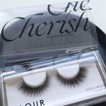 Luminous Collection lash in the style Cherish and glitter bands colour Platinum