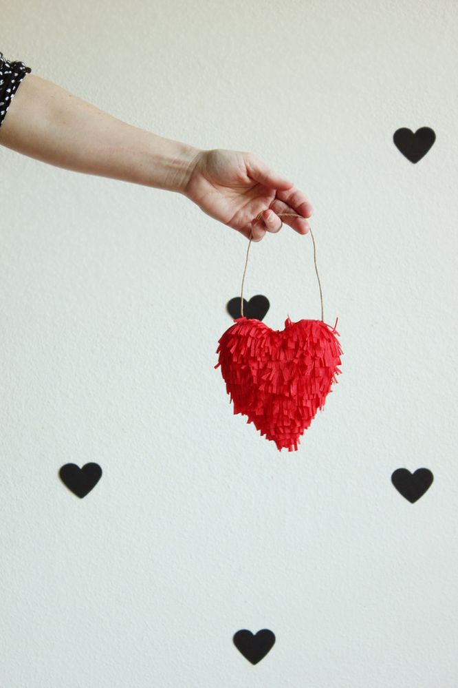 diy-valentine-fringed-heart1.jpg