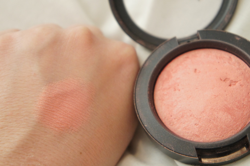 Mineralize blush in Warm Soul or Dainty.