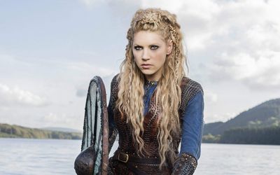lagertha-1280x800-katheryn-winnick-vikings-6384