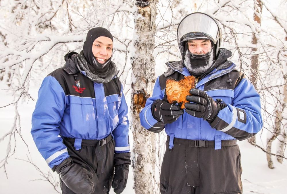 Foraging for Chaga mushrooms with Dr. Weil and mycologist Jaakko Halmetoja.