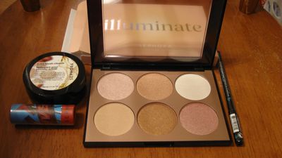 The Illuminate highlighting palette!  This is so gorgeous!  I had heard of how great it was- I can't believe it's mine!